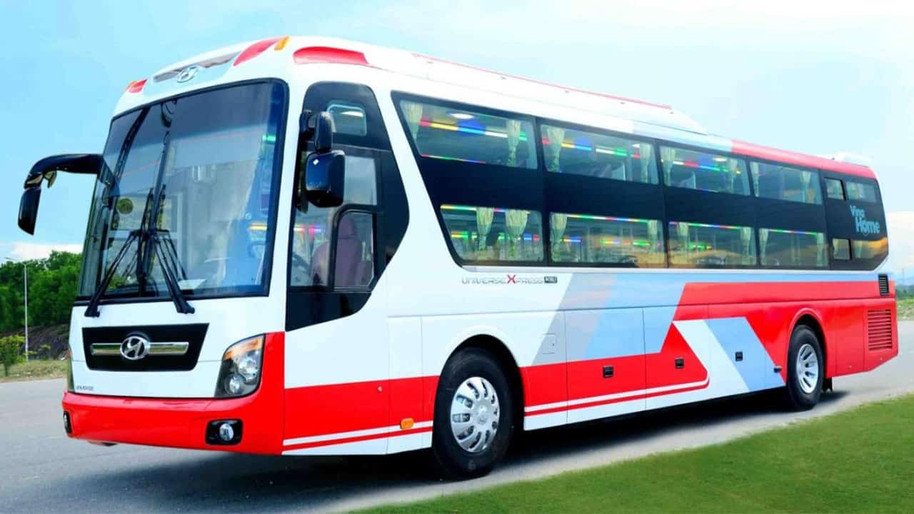 Du lịch Bạc Liêu bằng xe khách hay xe hợp đồng là phổ biến