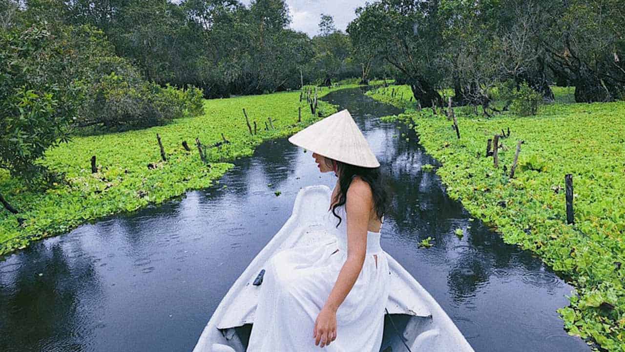 Ngắm hoàng hôn ở Đất Mũi
