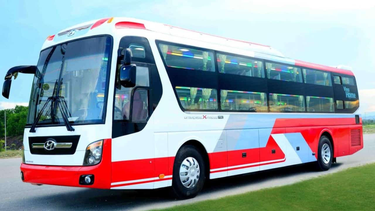 Du lịch Cà Mau bằng xe ô tô hay xe khách là sự lựa chọn hoàn hảo nhất