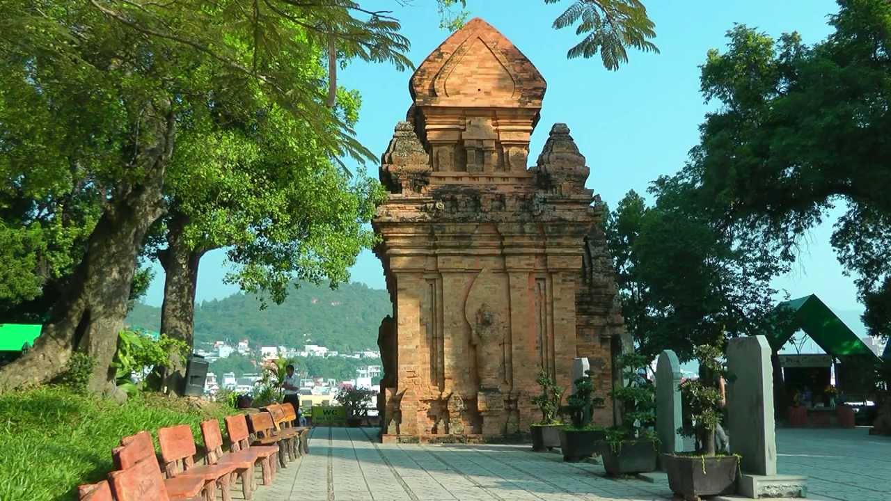 Tháp bà Ponagar – Thuê xe Cần Thơ đi Nha Trang (Ảnh: Tham khảo)